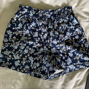High waisted paper bag patterned shorts